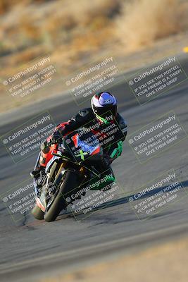 media/Oct-06-2024-Race Pace (Sun) [[d7d39ec7ad]]/1-Turn 10 (730am)/